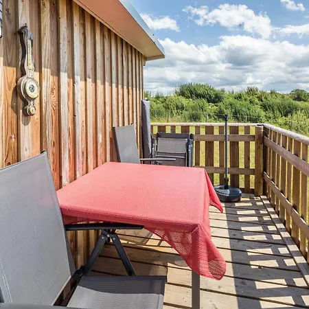 Tinyhouse Alpakawiese Schlitz